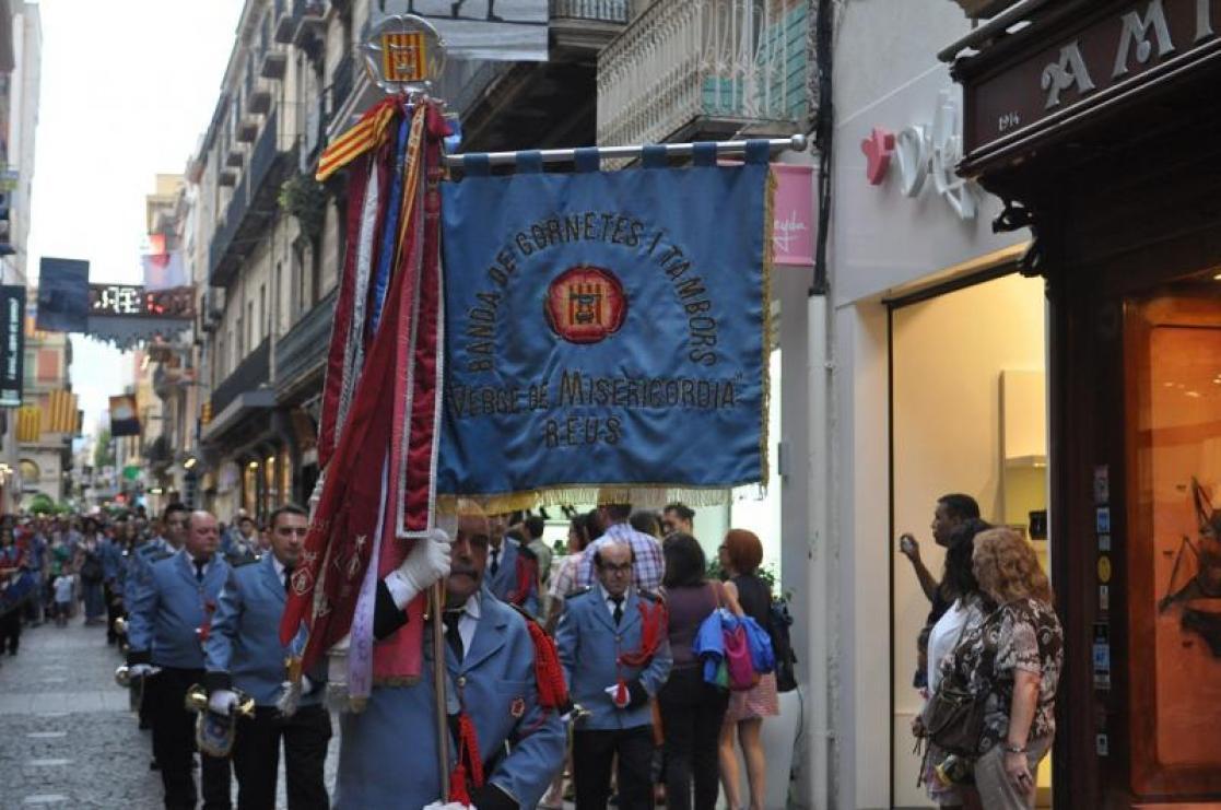 Sant Pere 2023: cercavila de la Banda de Cornetes i Tambors Verge de Misericòrdia