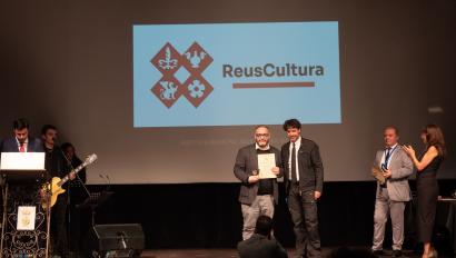 El regidor de Cultura i Política Lingüística, Daniel Recasens, recollint el guardó a Torrijos, Toledo.